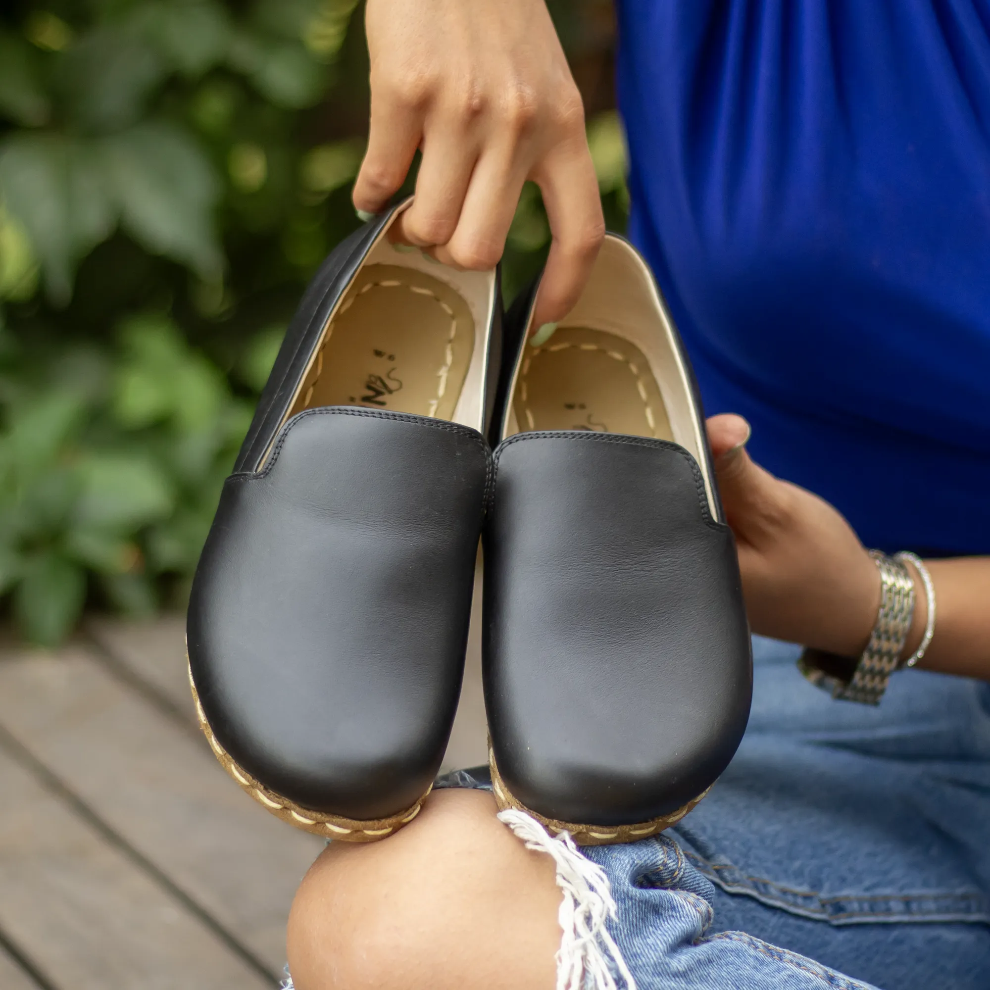 Handmade Leather Barefoot Shoes for Women - Black